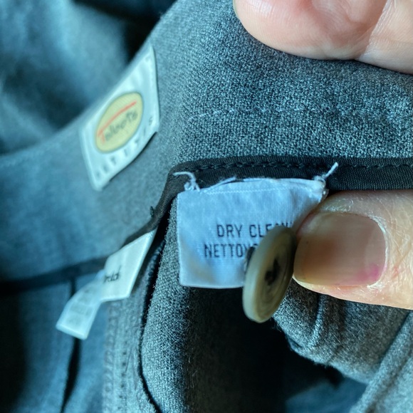 Talbots - Woman’s dark gray low rise stretch crop pants, Size: 6P - Picture 6 of 6